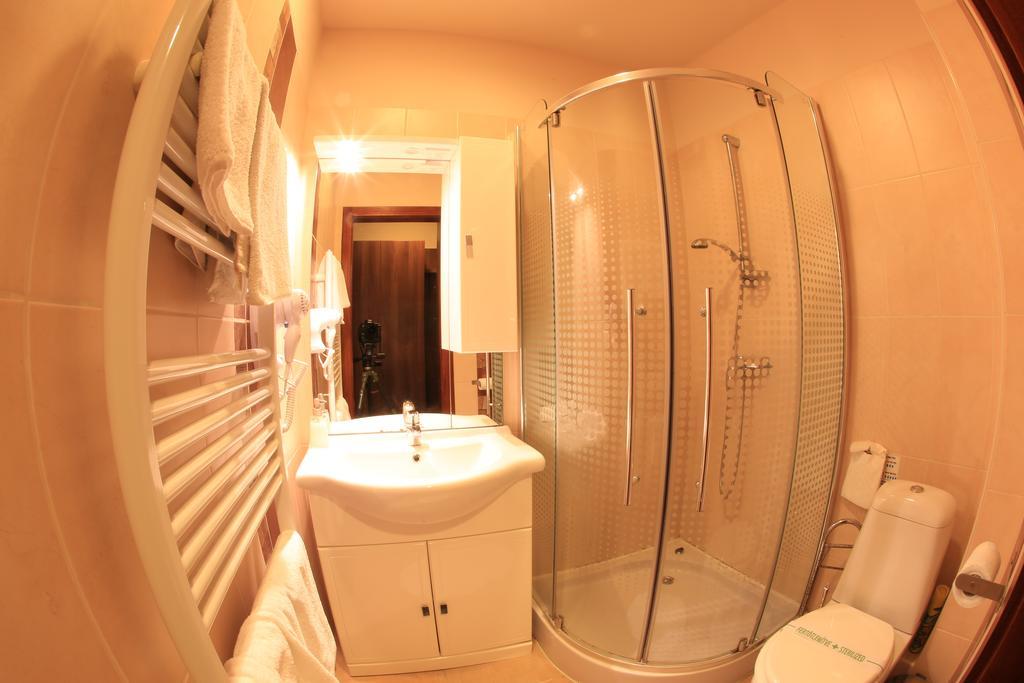 Napraforgo Wellness Haz Es Panzio Bed and Breakfast Pécs Eksteriør billede