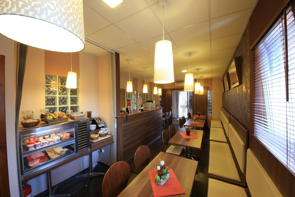 Napraforgo Wellness Haz Es Panzio Bed and Breakfast Pécs Eksteriør billede